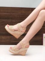Flat bottom high heel sandals - Image 3